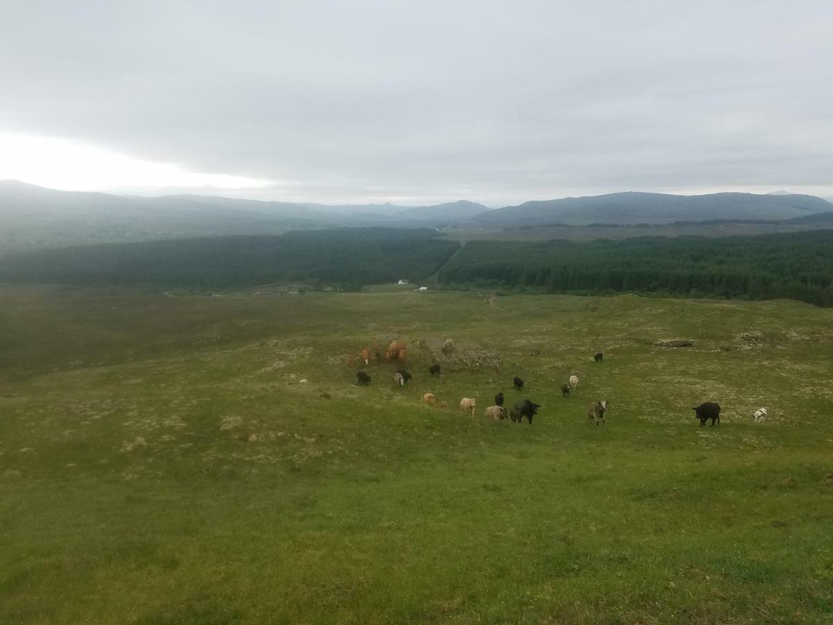 Apartmán An Cois Na H-Aibhne Skeabost Exteriér fotografie